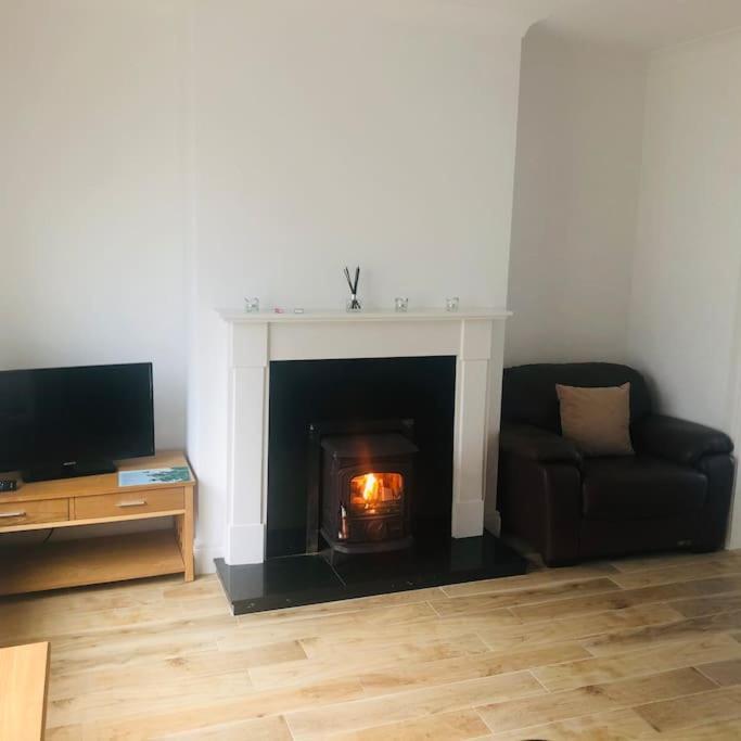 Вилла Townhouse Clifden: Located In The Heart Of Connemara Экстерьер фото