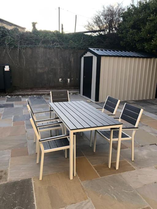 Вилла Townhouse Clifden: Located In The Heart Of Connemara Экстерьер фото