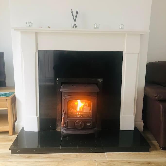 Вилла Townhouse Clifden: Located In The Heart Of Connemara Экстерьер фото