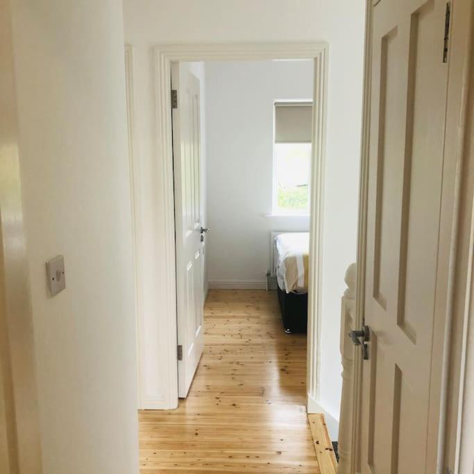Вилла Townhouse Clifden: Located In The Heart Of Connemara Экстерьер фото