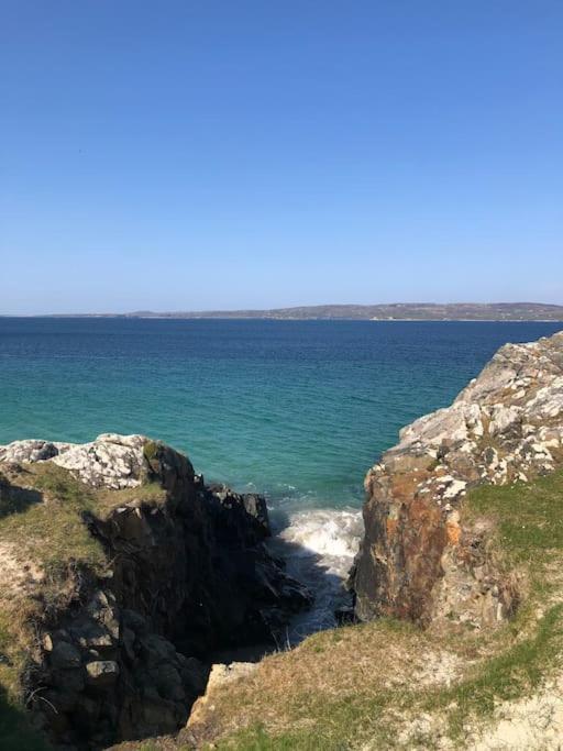 Вилла Townhouse Clifden: Located In The Heart Of Connemara Экстерьер фото
