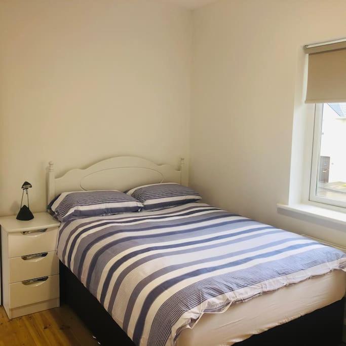 Вилла Townhouse Clifden: Located In The Heart Of Connemara Экстерьер фото