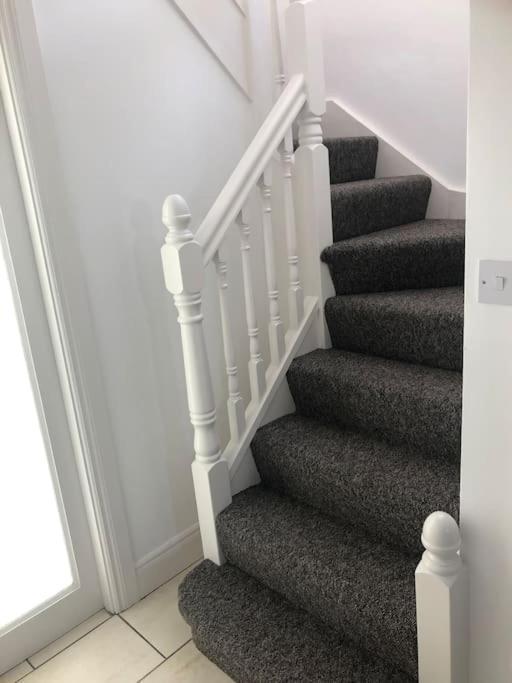 Вилла Townhouse Clifden: Located In The Heart Of Connemara Экстерьер фото